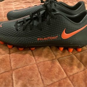 Kids soccer cleats. Brand new. Size 5.5